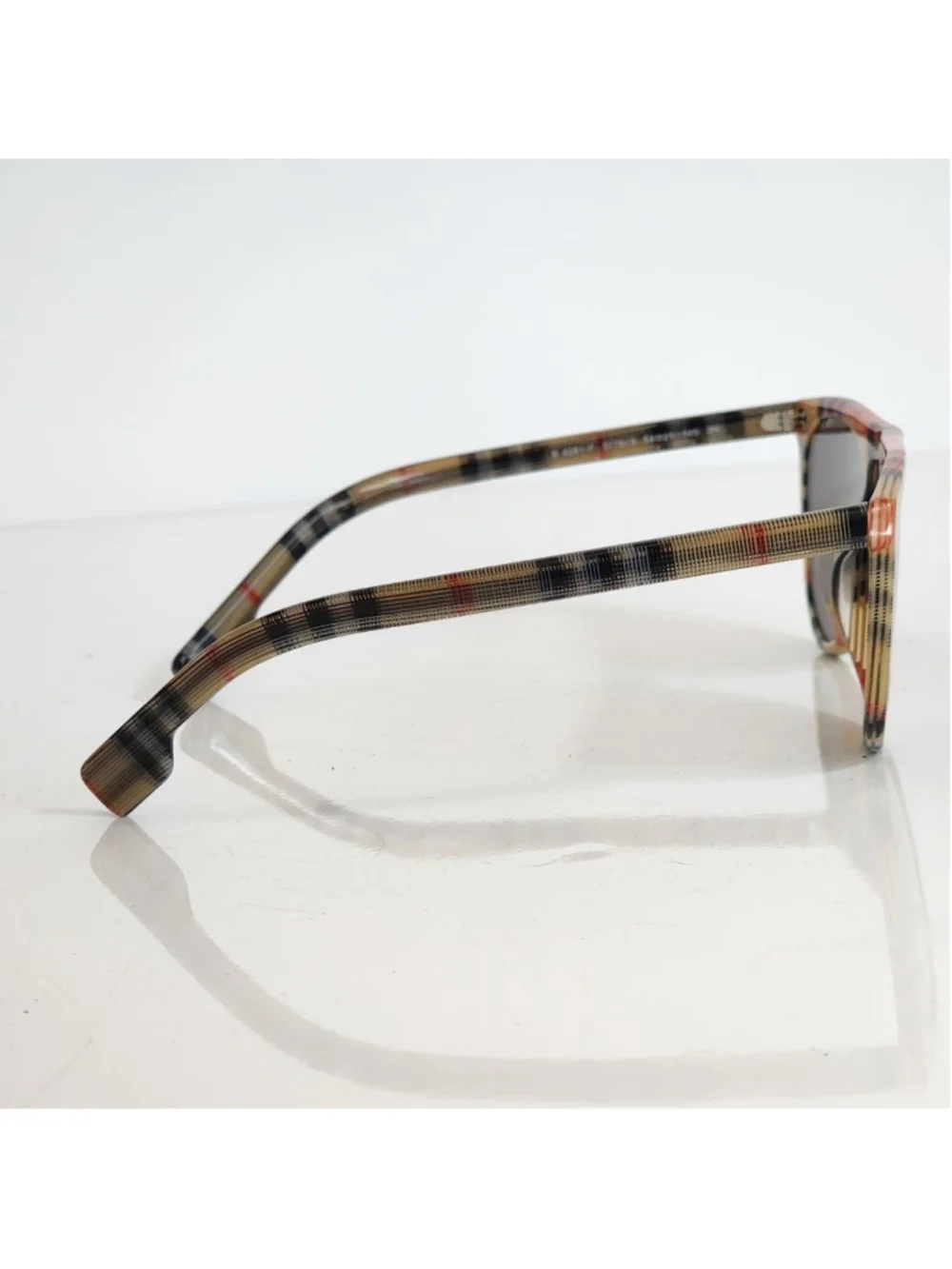 BURBERRY NEW Vintage‎ Nova Check Flat Top Sunglasses B4281-F